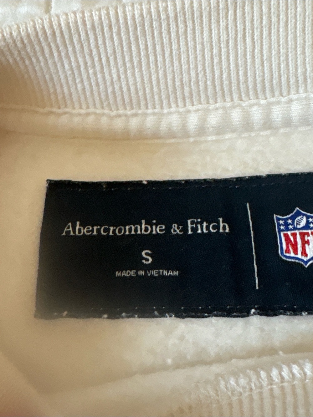 Abercrombie & Fitch White Crewneck Sweatshirt with Miami Dolphins Team Graphic - Picture 2 of 3